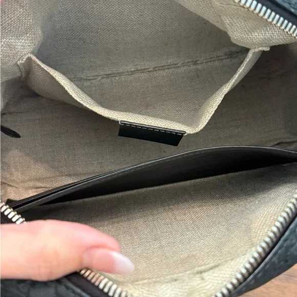 Gucci Black Leather Crossbody Bag - Picture 6 of 14